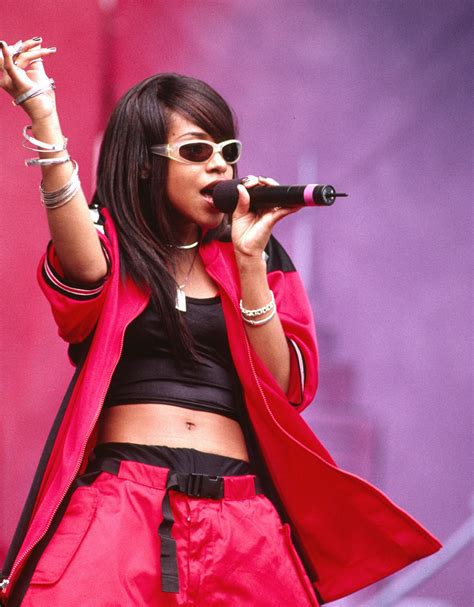 aaliyah looks.